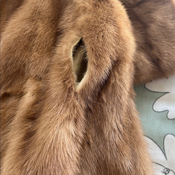 Vintage Furs by Pollans Women’s Blonde Mink Fur Coat Warm Luxury Outdoors M/L - Picture 14 of 15